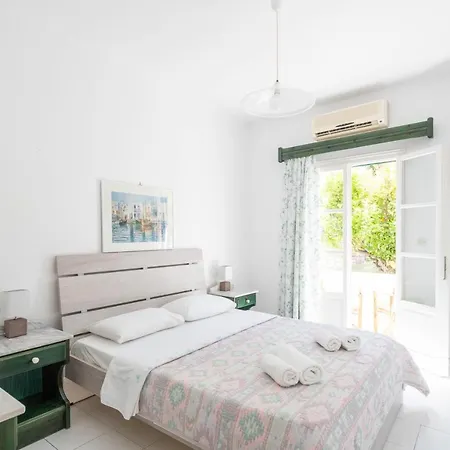 Szálloda Glaros *